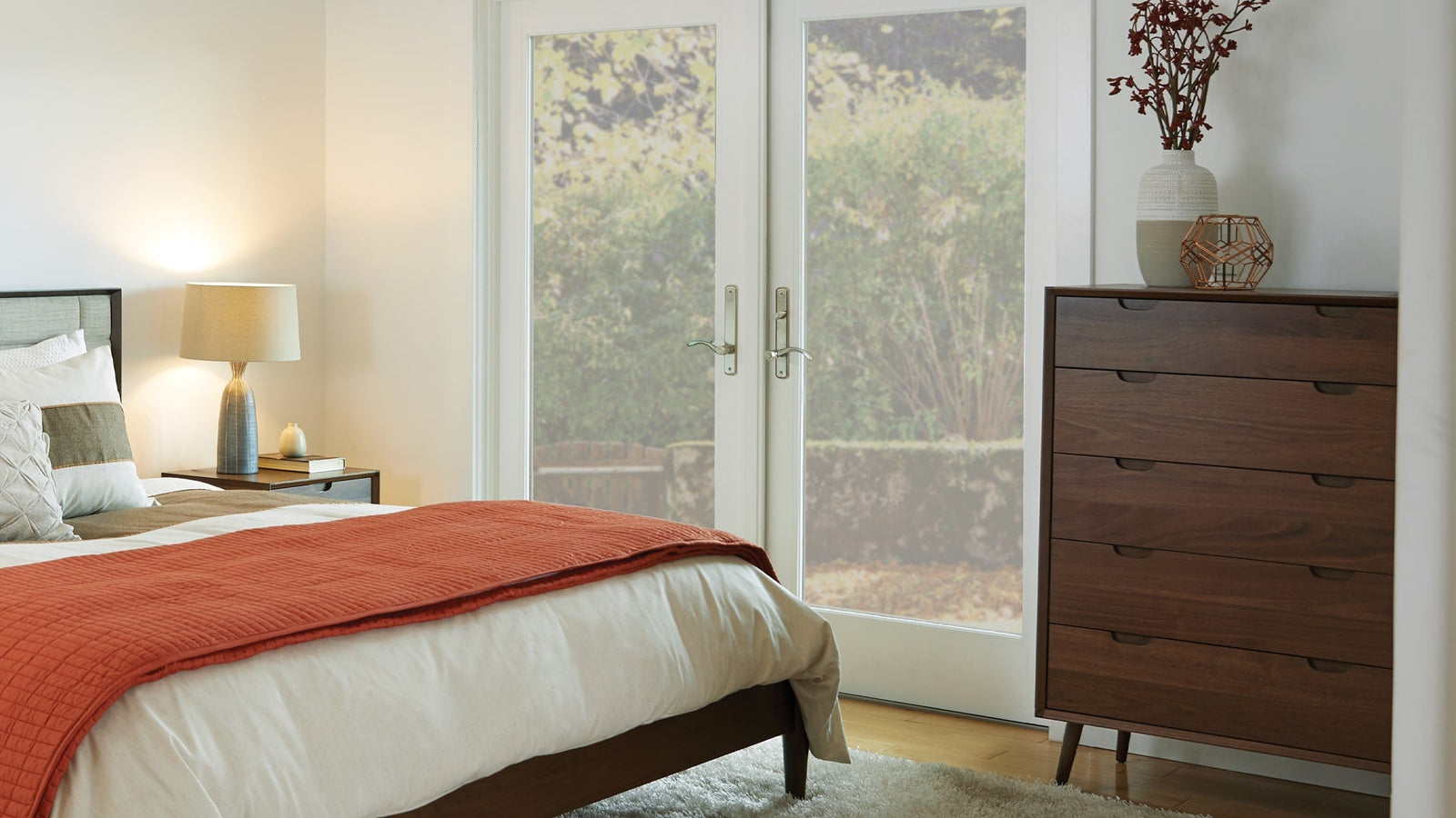 How To: Choose the Perfect Bedroom Dresser